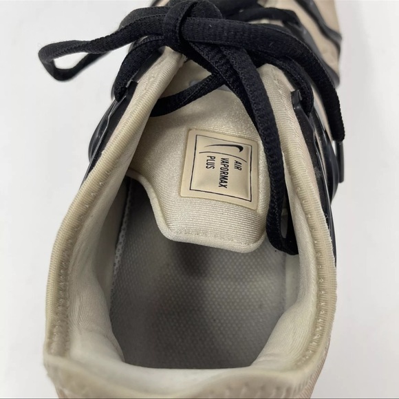 Nike Air Vapormax Plus Men’s Size 10.5 Rattan White Khaki Brown Black DX3720-200 - Picture 9 of 14